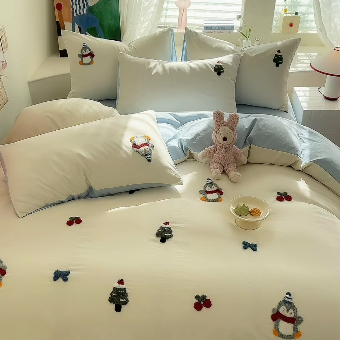 91家纺网 家纺一手货源 找家纺 多品 2025春夏新款水洗棉毛巾绣卡通系列被套单件-单被套 豆丁企鹅 白