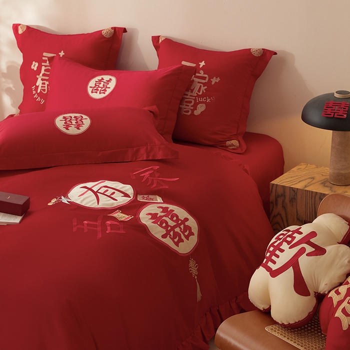 91家纺网 家纺一手货源 找家纺 玉雅家纺 2025新款长绒棉花边款刺绣时尚婚庆四件套 花边款-喜爱