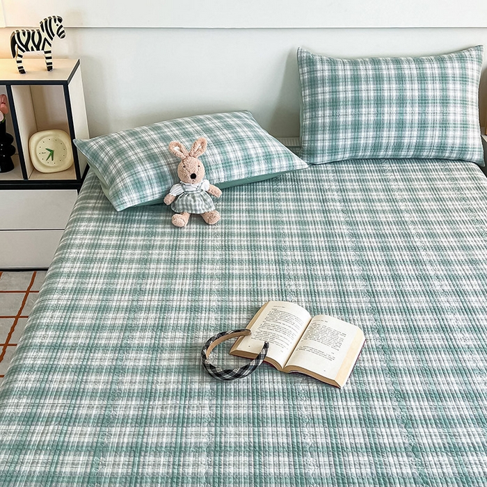 91家纺网 家纺一手货源 找家纺 沐纯家居 2025新款格子款天丝棉床盖三件套 布丁绿