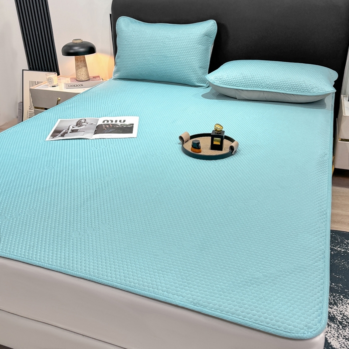 91家纺网 家纺一手货源 找家纺 春寻家纺 2025新款凉豆豆凉席冰丝席 天空蓝