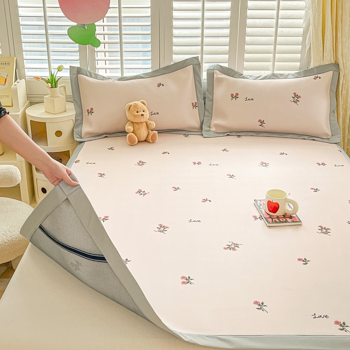 91家纺网 家纺一手货源 找家纺 星座家纺 2025新款复合提花凉感丝凉席三件套平铺款 尤克里里粉