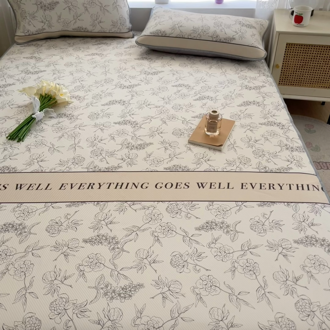 91家纺网 家纺一手货源 找家纺 星座家纺 2025新款复合提花凉感丝凉席三件套床笠款 午后茶花-床笠款