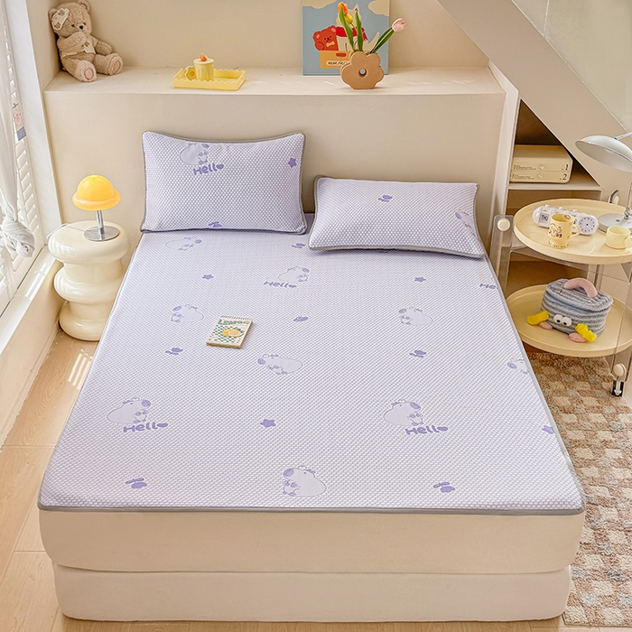 91家纺网 家纺一手货源 找家纺 雪鲨家纺  2025新款凉感冰豆豆凉席凉豆豆三件套冰丝提花软席PE 卡皮巴拉紫