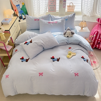 91家纺网 家纺一手货源 找家纺 多品 2025春夏新款水洗棉毛巾绣卡通系列被套单件-单被套 帽子狗