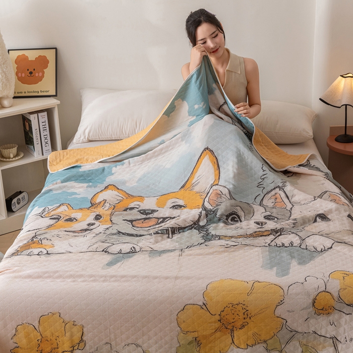 91家纺网 家纺一手货源 找家纺 乐家毛巾被 2025春夏新款全棉纯棉六层大版印花毛巾被 雏菊狗狗