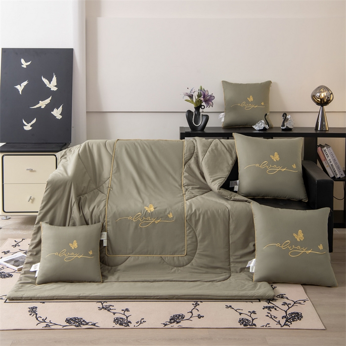 91家纺网 家纺一手货源 找家纺 照世家纺 2025新款柔软透气全棉抱枕被-蝶影（控价不低于40*40的69，45*45的89，50*50的109，55*55的139，60*60的189）蝶影-灰