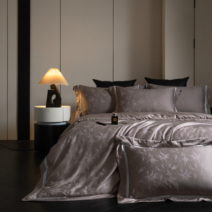 91家纺网 家纺一手货源 找家纺 安莱生活2025新款天丝棉拼接暗合工艺四件套-邂逅系列 雨沫风铃