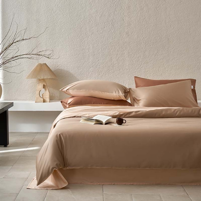 91家纺网 家纺一手货源 找家纺 咏绒家纺工厂店 2025新款60支奥地利兰精天丝纯色天丝棉四件套 茶棕（淡雅米-风衣米）