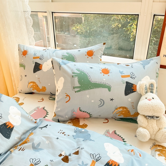 91家纺网 家纺一手货源 找家纺 吉象家纺13070全棉四件套纯棉四件套直播小清新男孩女恐龙乐园