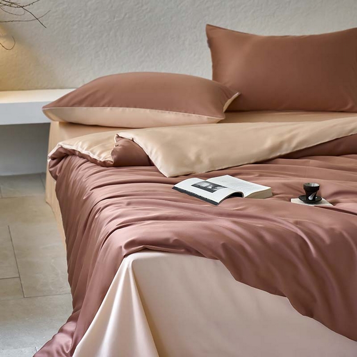 91家纺网 家纺一手货源 找家纺 咏绒家纺工厂店 2025新款60支奥地利兰精天丝纯色天丝棉四件套 古铜（红棕-风衣米）