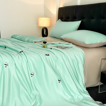 绒世界 2025春夏水洗冰丝夏被四件套满绣系列 熊猫-绿米