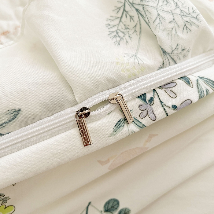 91家纺网 家纺一手货源 找家纺 宜凡家纺 2025新款糯糯棉全夹棉床笠式床裙四件套 花季浅吟