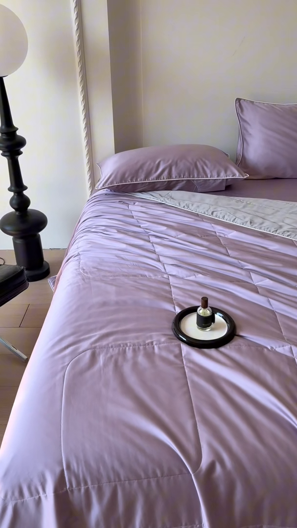 91家纺网 家纺一手货源 找家纺 百寐 2025新款60S兰精天丝夏被系列 芝兰紫+碳灰