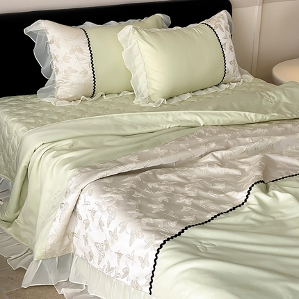 91家纺网 家纺一手货源 找家纺 富米莱（原臻工厂） 2025新款西西里莱赛尔天丝法式公主风浮雕蝴蝶夏被床盖四件套 西西里-绿