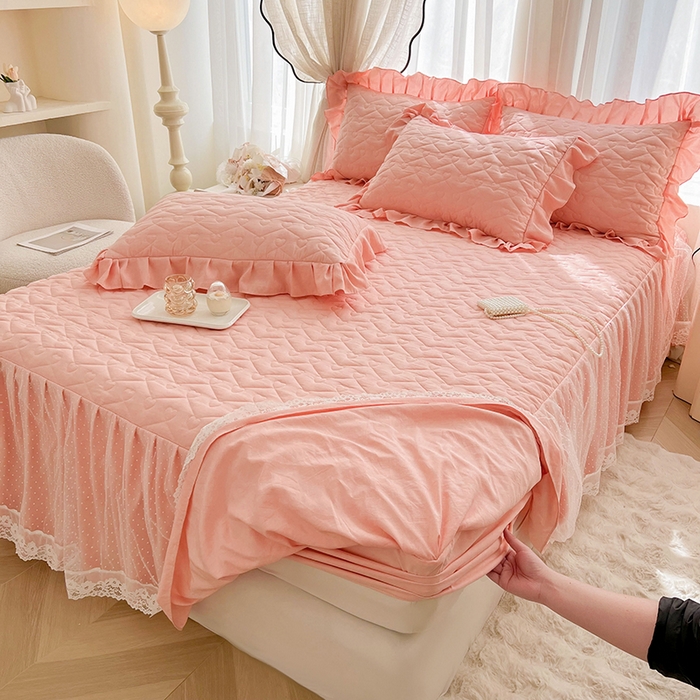 91家纺网 家纺一手货源 找家纺 宜凡家纺 2025新款糯糯棉全夹棉床笠式床裙三件套 春日粉