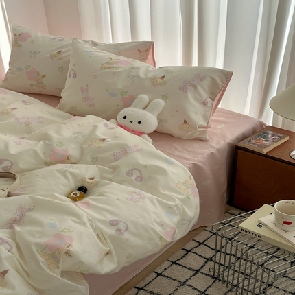 91家纺网 家纺一手货源 找家纺 尺素 2025新款全棉卡通可爱儿童四件套纯棉活性A类被套学生宿舍三件套1.8床笠双人床单 甜豆星球
