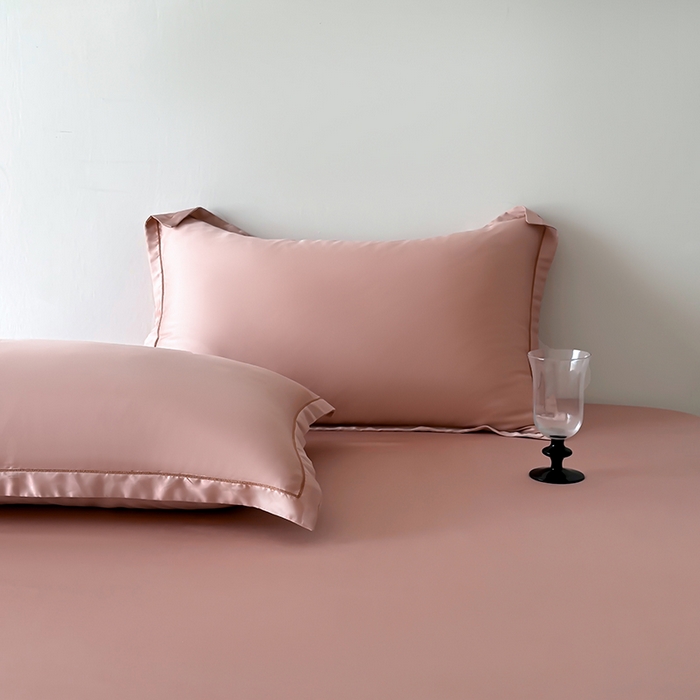 91家纺网 家纺一手货源 找家纺 百寐 2025夏季凉感60S进口兰精天丝枕套50*80/40*60枕芯保护套莱赛尔纤维 樱花粉