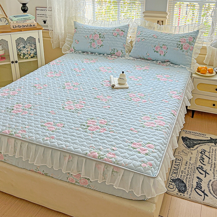 91家纺网 家纺一手货源 找家纺 艾橙家纺 2025新款雪纺花边加棉床笠款单品四件套 妆立春风