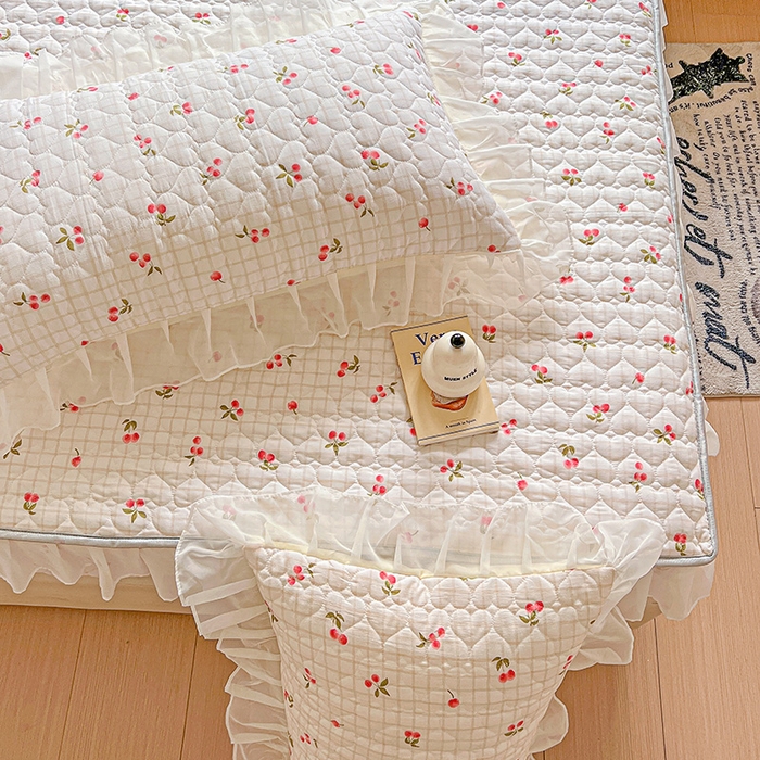 91家纺网 家纺一手货源 找家纺 艾橙家纺 2025新款雪纺花边加棉床笠款单品四件套-单被套 樱之恋