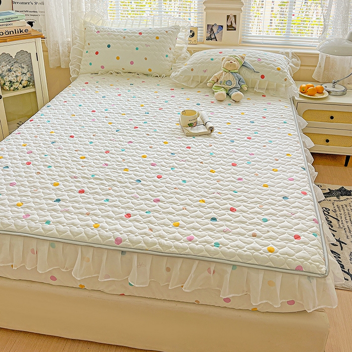 91家纺网 家纺一手货源 找家纺 艾橙家纺 2025新款雪纺花边加棉床笠款单品四件套 彩色波点