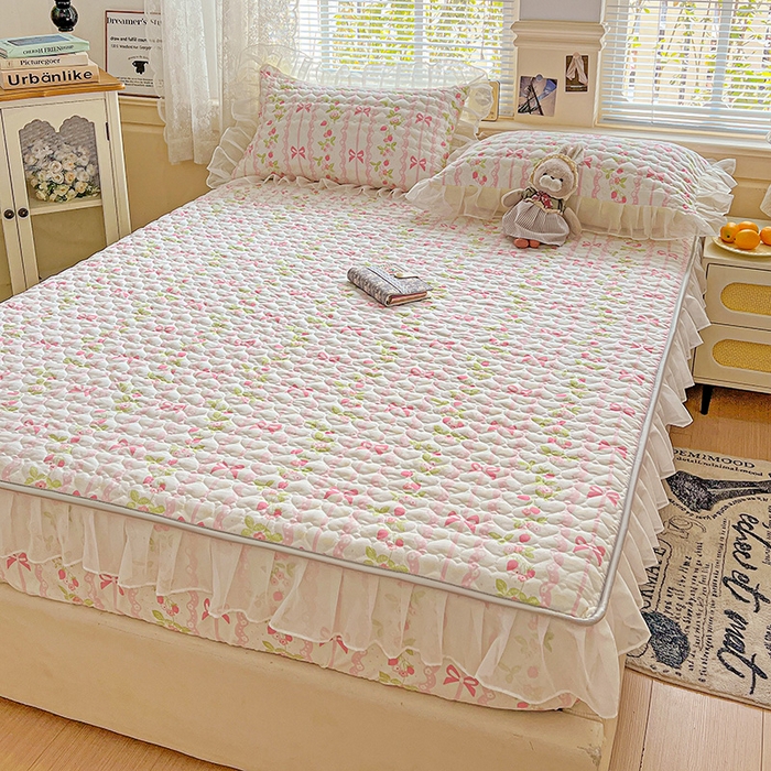 91家纺网 家纺一手货源 找家纺 艾橙家纺 2025新款雪纺花边加棉床笠款单品四件套 微风许甜