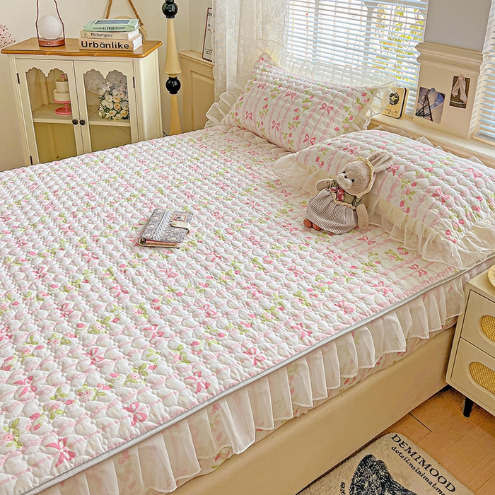 91家纺网 家纺一手货源 找家纺 艾橙家纺 2025新款雪纺花边加棉床笠款单品四件套 微风许甜