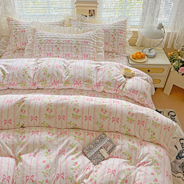 91家纺网 家纺一手货源 找家纺 艾橙家纺 2025新款雪纺花边加棉床笠款单品四件套 微风许甜