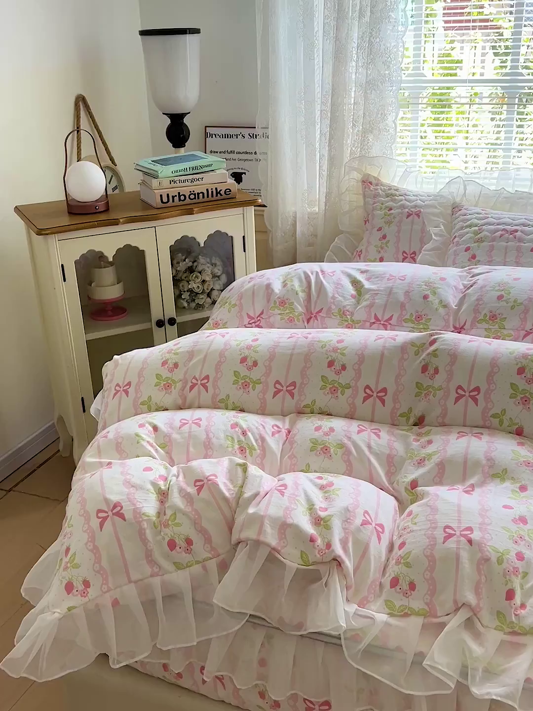 91家纺网 家纺一手货源 找家纺 艾橙家纺 2025新款雪纺花边加棉床笠款单品四件套 微风许甜