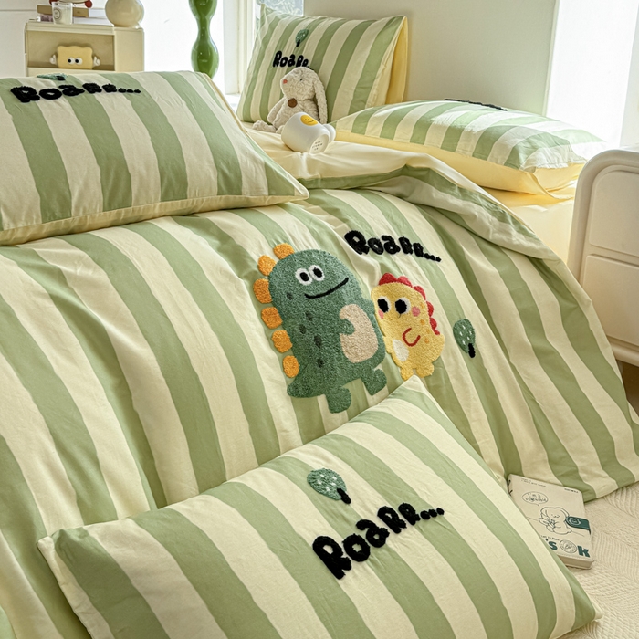 91家纺网 家纺一手货源 找家纺 慕希家纺 2025新款40S全棉纯棉卡通毛巾绣四件套 恐龙宝贝