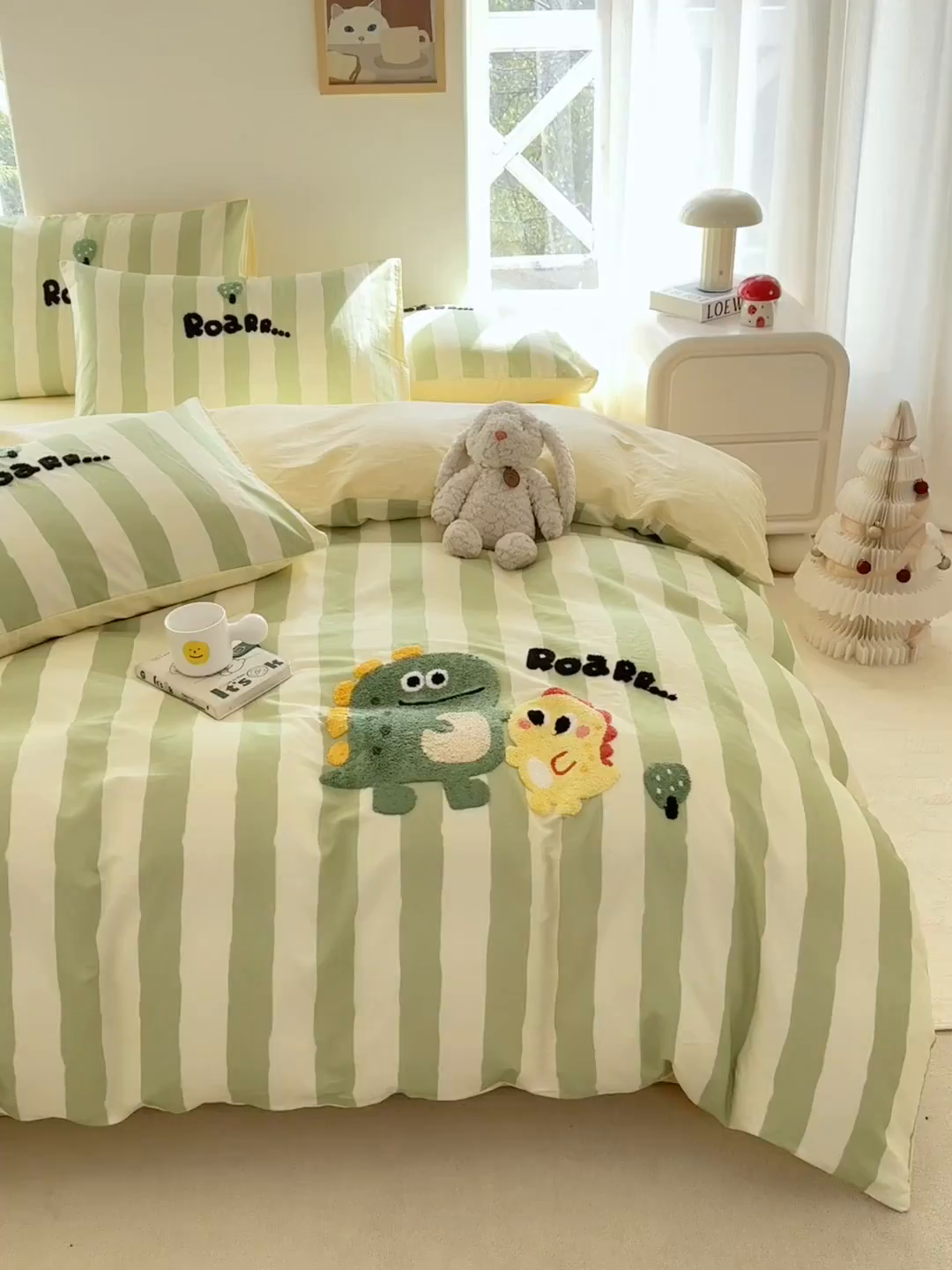 91家纺网 家纺一手货源 找家纺 慕希家纺 2025新款40S全棉纯棉卡通毛巾绣四件套 恐龙宝贝