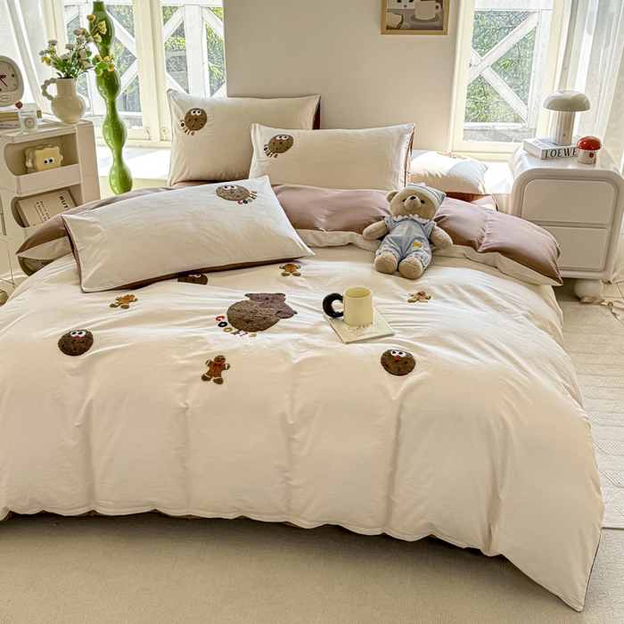 91家纺网 家纺一手货源 找家纺 慕希家纺 2025新款40S全棉纯棉卡通毛巾绣四件套 曲奇乐园