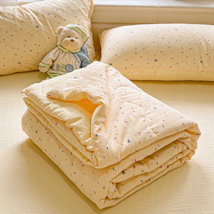 91家纺网 家纺一手货源 找家纺 一比一家纺 2025新款云感皱皱纱简单款夏被夏凉被空调被四件套 冰淇凌