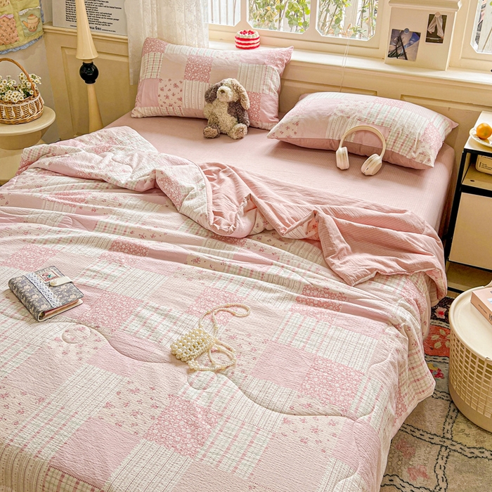 91家纺网 家纺一手货源 找家纺 一比一家纺 2025新款云感皱皱纱简单款夏被夏凉被空调被四件套 百福粉