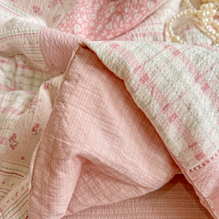 91家纺网 家纺一手货源 找家纺 一比一家纺 2025新款云感皱皱纱简单款夏被夏凉被空调被四件套 百福粉