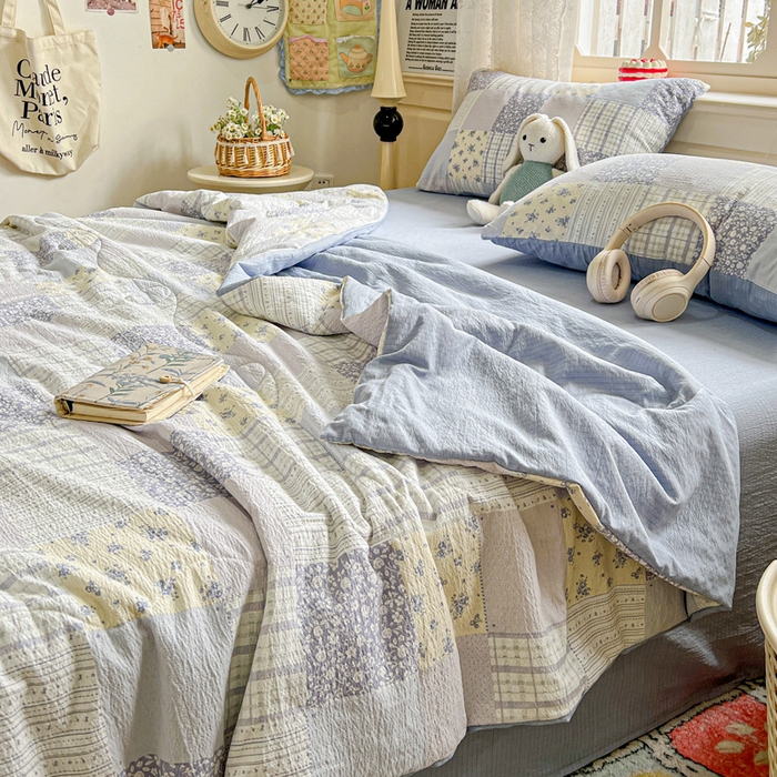 91家纺网 家纺一手货源 找家纺 一比一家纺 2025新款云感皱皱纱简单款夏被夏凉被空调被四件套 百福兰