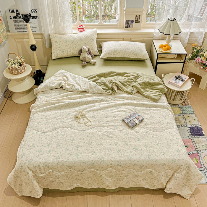 91家纺网 家纺一手货源 找家纺 一比一家纺 2025新款云感皱皱纱简单款夏被夏凉被空调被四件套 薄荷微凉