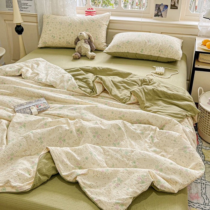 91家纺网 家纺一手货源 找家纺 一比一家纺 2025新款云感皱皱纱简单款夏被夏凉被空调被四件套 薄荷微凉