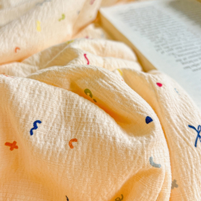 91家纺网 家纺一手货源 找家纺 一比一家纺 2025新款云感皱皱纱简单款夏被夏凉被空调被四件套 冰淇凌