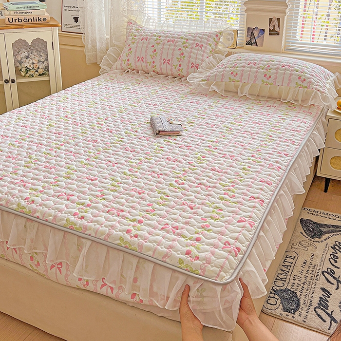 91家纺网 家纺一手货源 找家纺 艾橙家纺 2025新款雪纺花边加棉床笠款单品四件套-单枕套 微风许甜