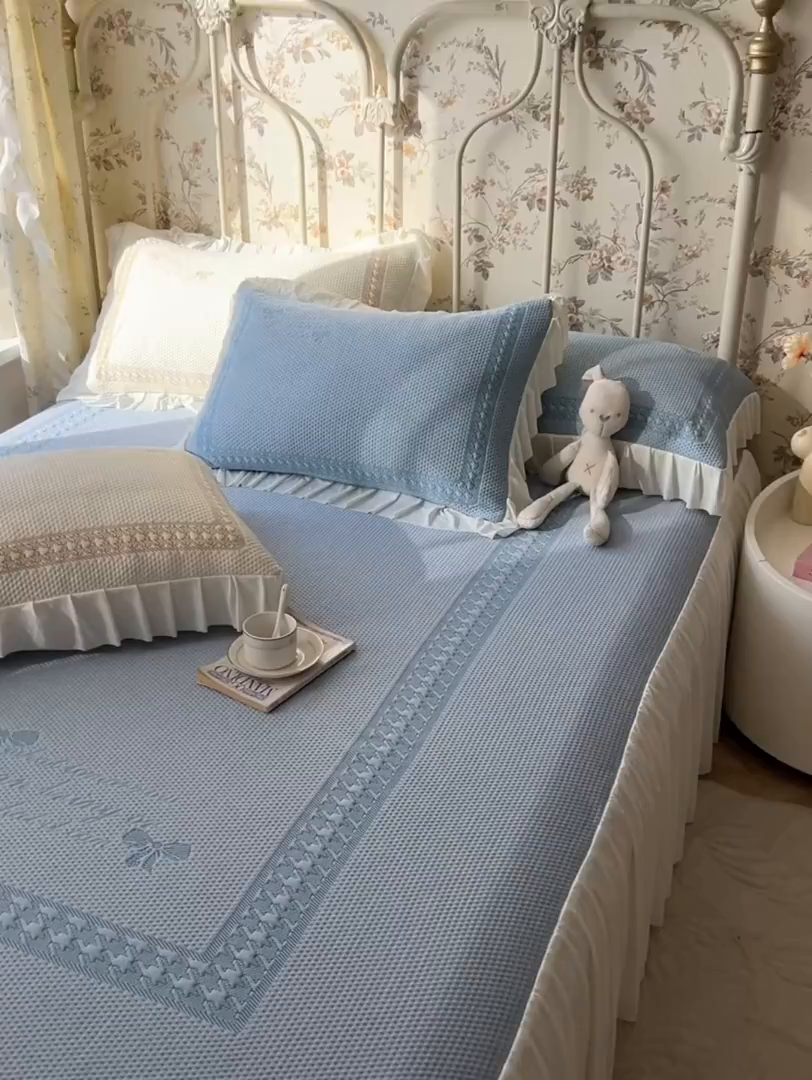 91家纺网 家纺一手货源 找家纺 繁花家居 2025新款冰岛赋能凉席席子凉席三件套-蝴蝶公主 蝴蝶公主-蓝