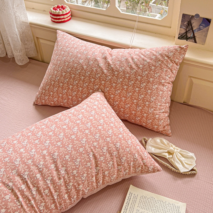 91家纺网 家纺一手货源 找家纺 一比一家纺 2025新款云感皱皱纱简单款夏被夏凉被空调被四件套 复古红花