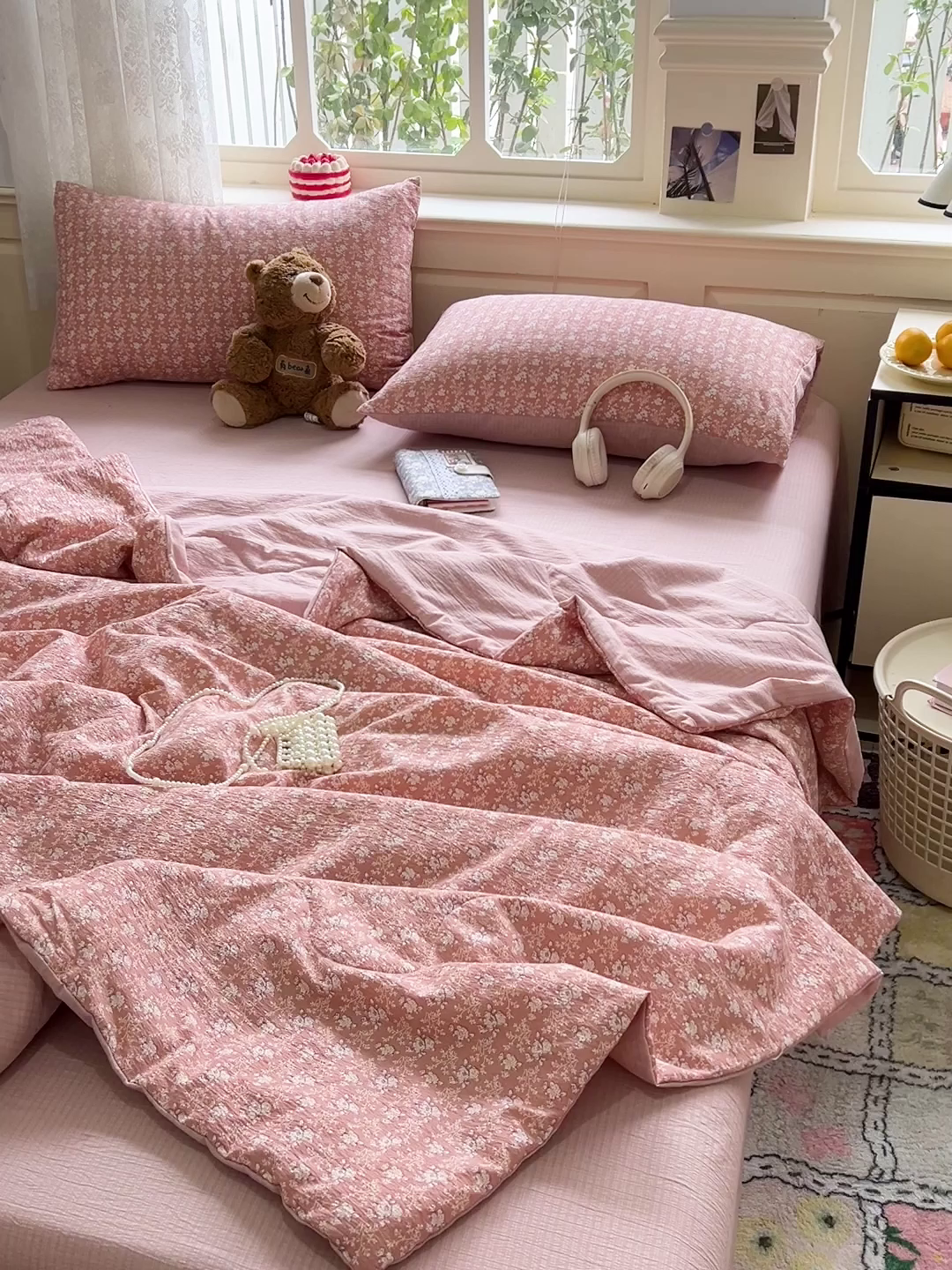 91家纺网 家纺一手货源 找家纺 一比一家纺 2025新款云感皱皱纱简单款夏被夏凉被空调被四件套 复古红花