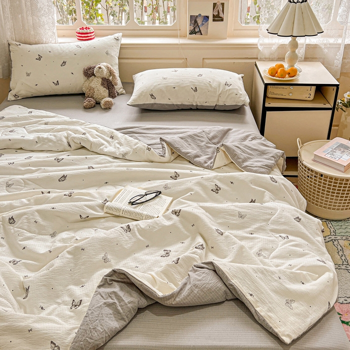 91家纺网 家纺一手货源 找家纺 一比一家纺 2025新款云感皱皱纱简单款夏被夏凉被空调被四件套 蝴蝶梦