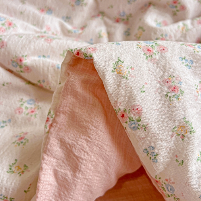 91家纺网 家纺一手货源 找家纺 一比一家纺 2025新款云感皱皱纱简单款夏被夏凉被空调被四件套 花期