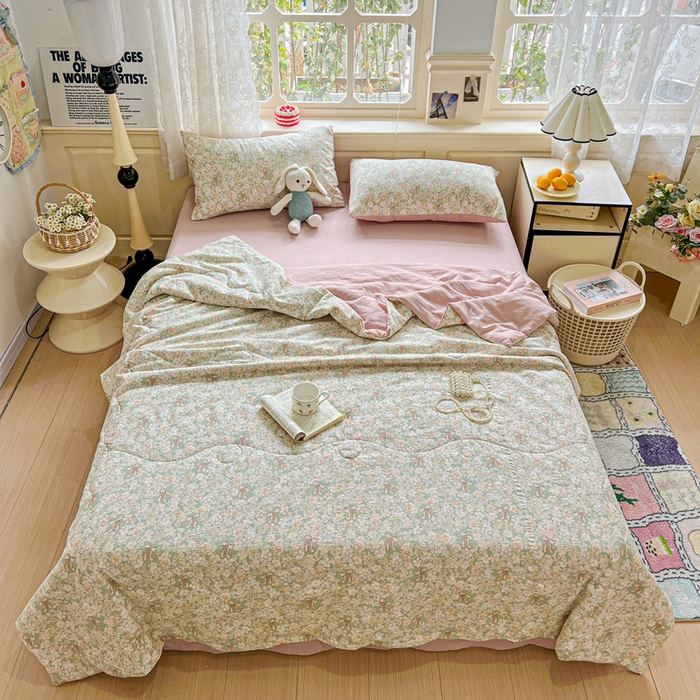 91家纺网 家纺一手货源 找家纺 一比一家纺 2025新款云感皱皱纱简单款夏被夏凉被空调被四件套 花束-绿