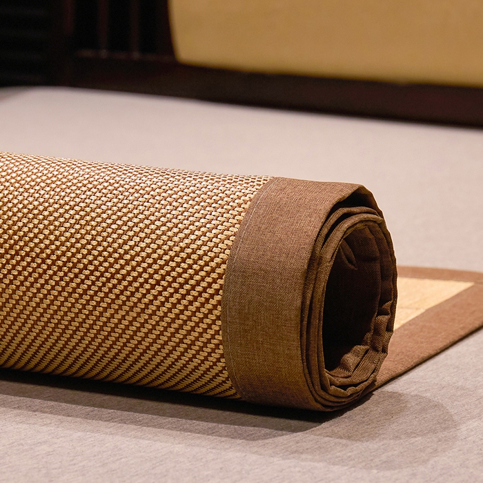 91家纺网 家纺一手货源 找家纺 绒艺席业 2025新款抗菌刺绣凉感冰藤席 发财-深檀咖