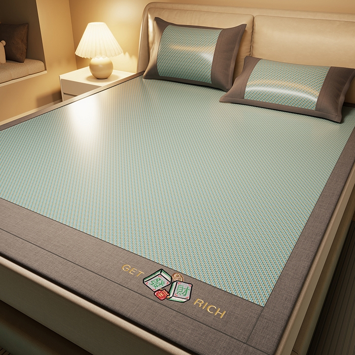 91家纺网 家纺一手货源 找家纺 绒艺席业 2025新款抗菌刺绣凉感冰藤席 发财-松木绿