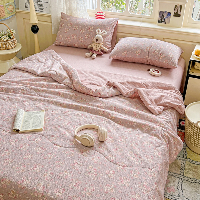 91家纺网 家纺一手货源 找家纺 一比一家纺 2025新款云感皱皱纱简单款夏被夏凉被空调被四件套 露丝