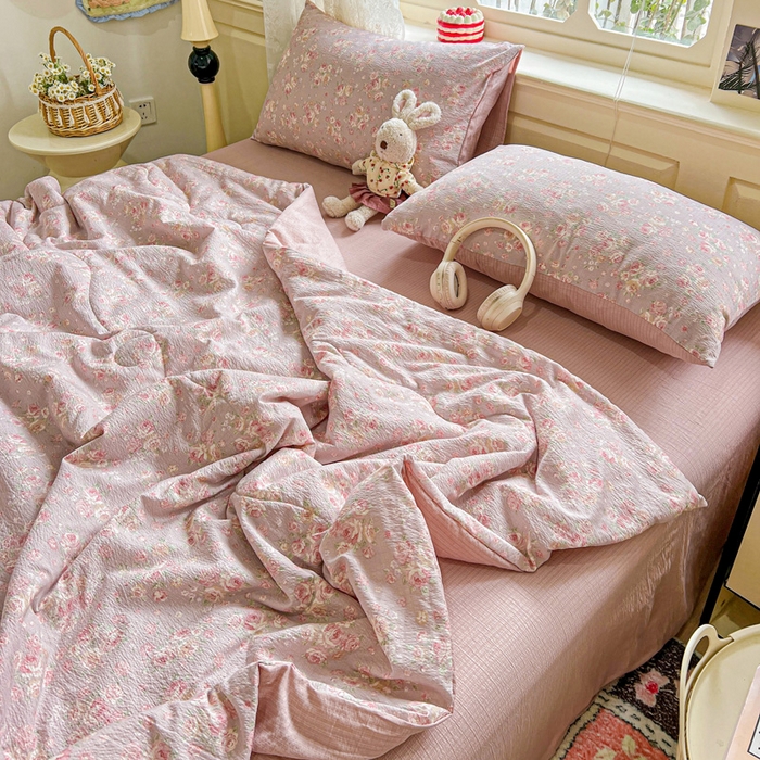 91家纺网 家纺一手货源 找家纺 一比一家纺 2025新款云感皱皱纱简单款夏被夏凉被空调被四件套 露丝