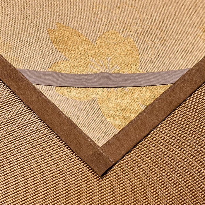 91家纺网 家纺一手货源 找家纺 绒艺席业 2025新款抗菌刺绣凉感冰藤席 腊肠狗-深檀咖